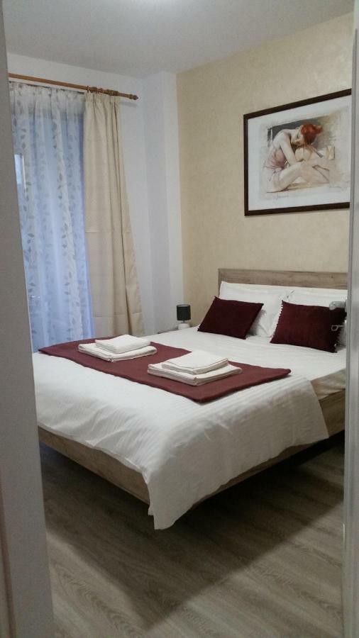 Kolonaki Domus Apartment Iasi Buitenkant foto