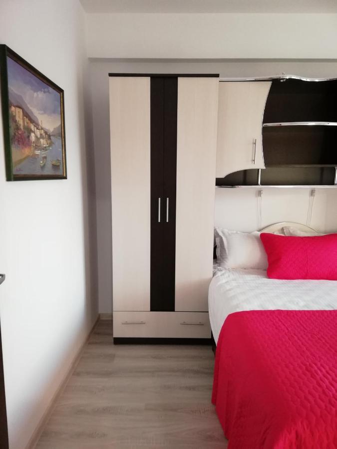 Kolonaki Domus Apartment Iasi Buitenkant foto